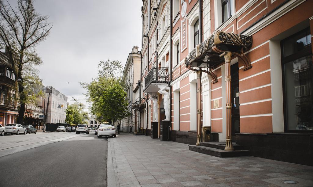 Podol Plaza Hotel Kyiv Exterior photo